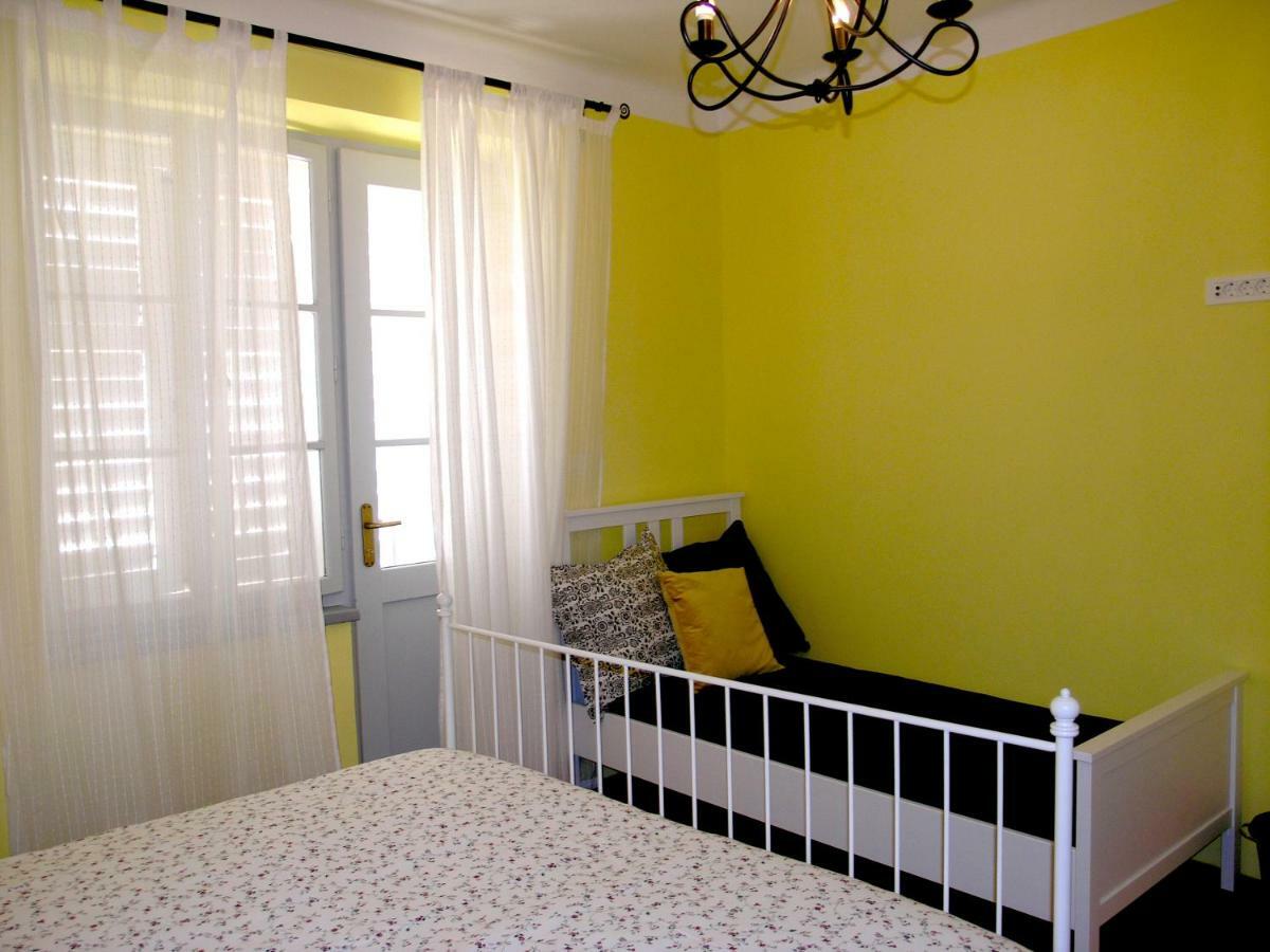 Holiday Home Lija Center Rab Town Bagian luar foto