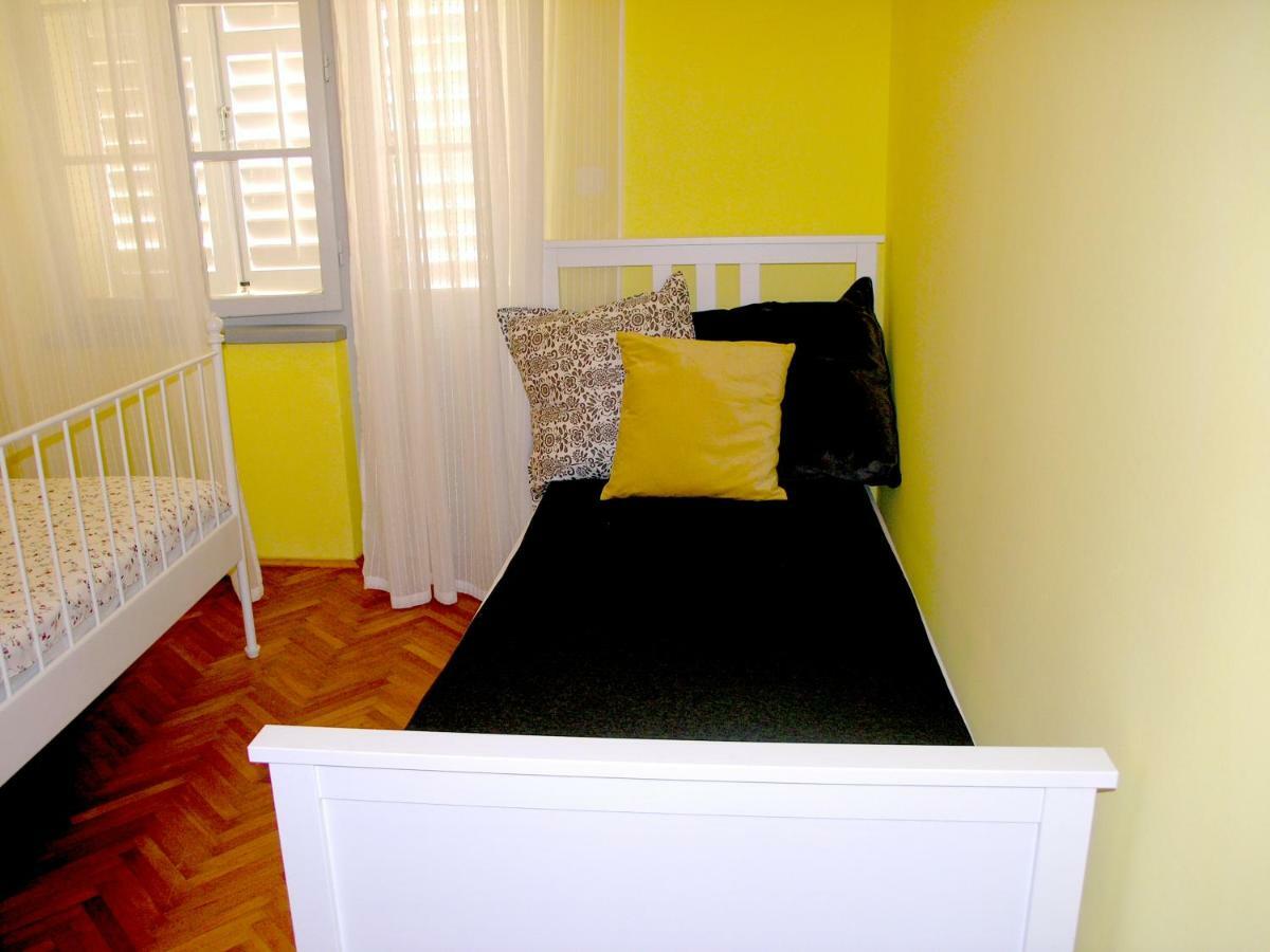 Holiday Home Lija Center Rab Town Bagian luar foto