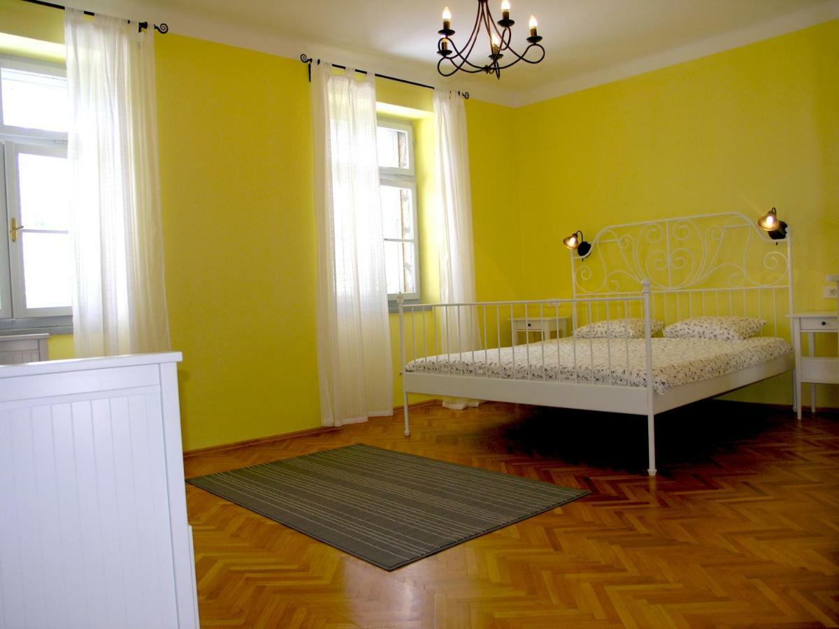 Holiday Home Lija Center Rab Town Bagian luar foto
