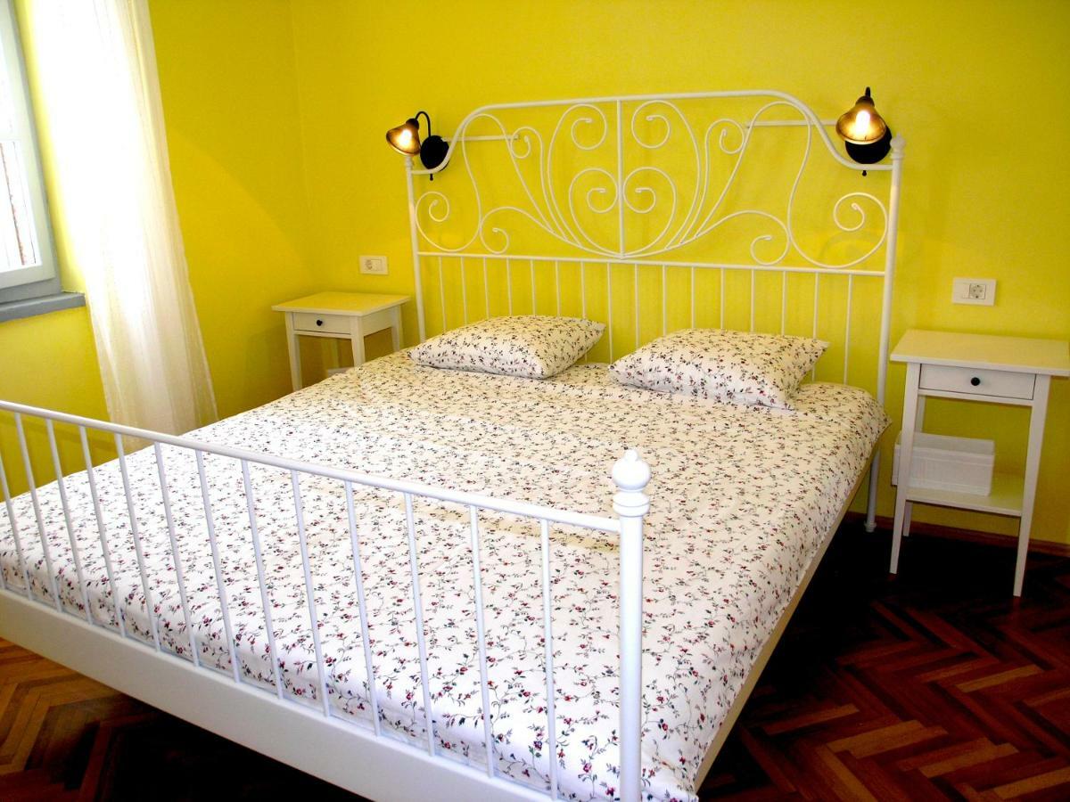 Holiday Home Lija Center Rab Town Bagian luar foto