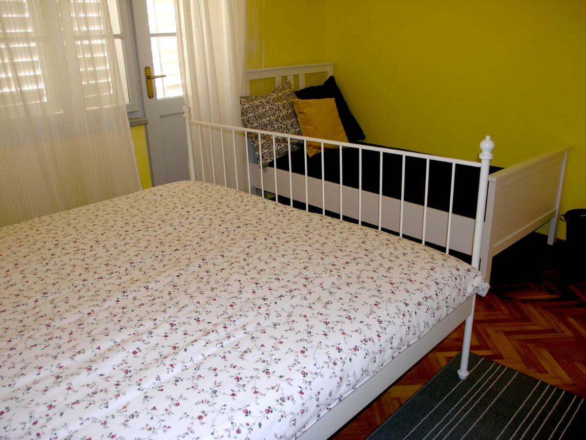 Holiday Home Lija Center Rab Town Bagian luar foto